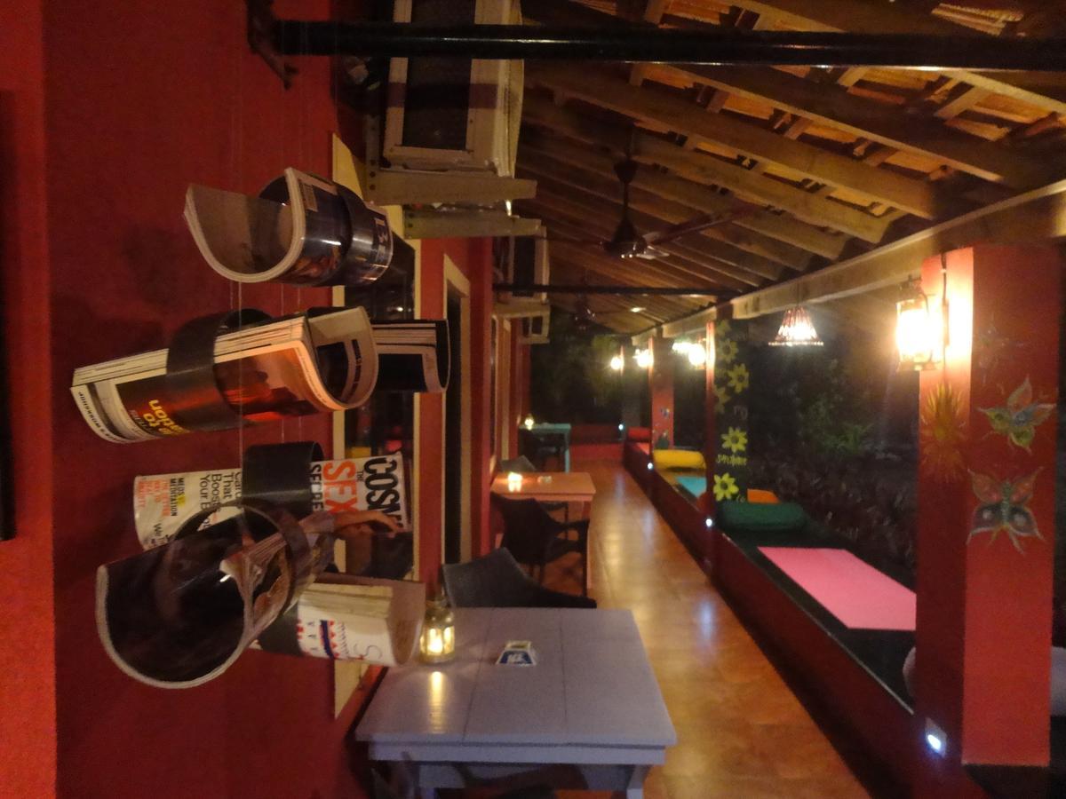 The Yuppi Hippi Female Hostel Andžuna Exteriér fotografie