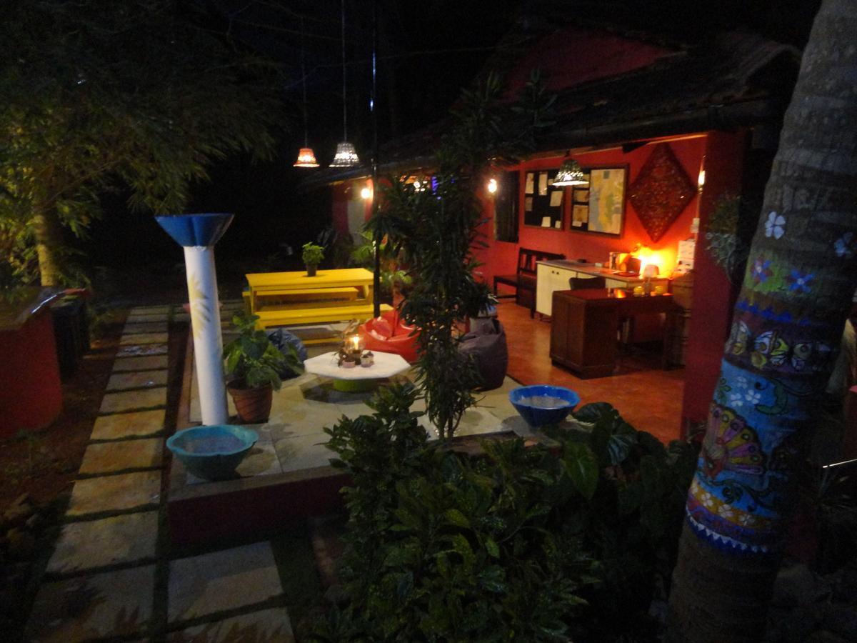 The Yuppi Hippi Female Hostel Andžuna Exteriér fotografie